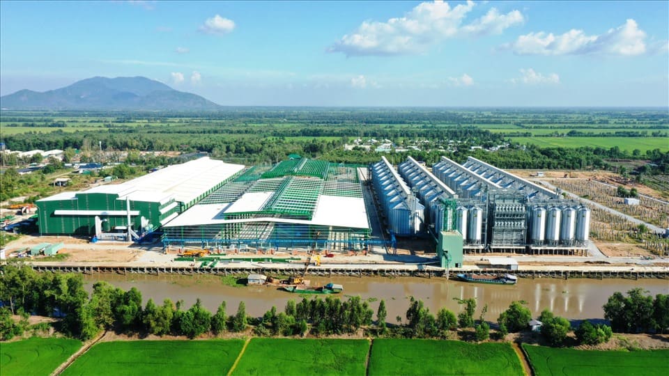 Nhà máy gạo ứng dụng công nghệ xanh