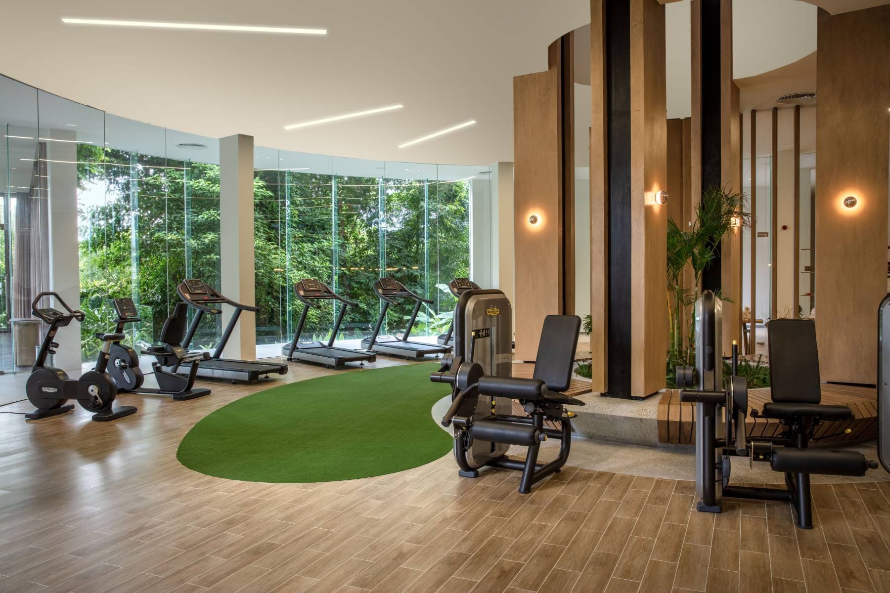 Khu vực spa và gym