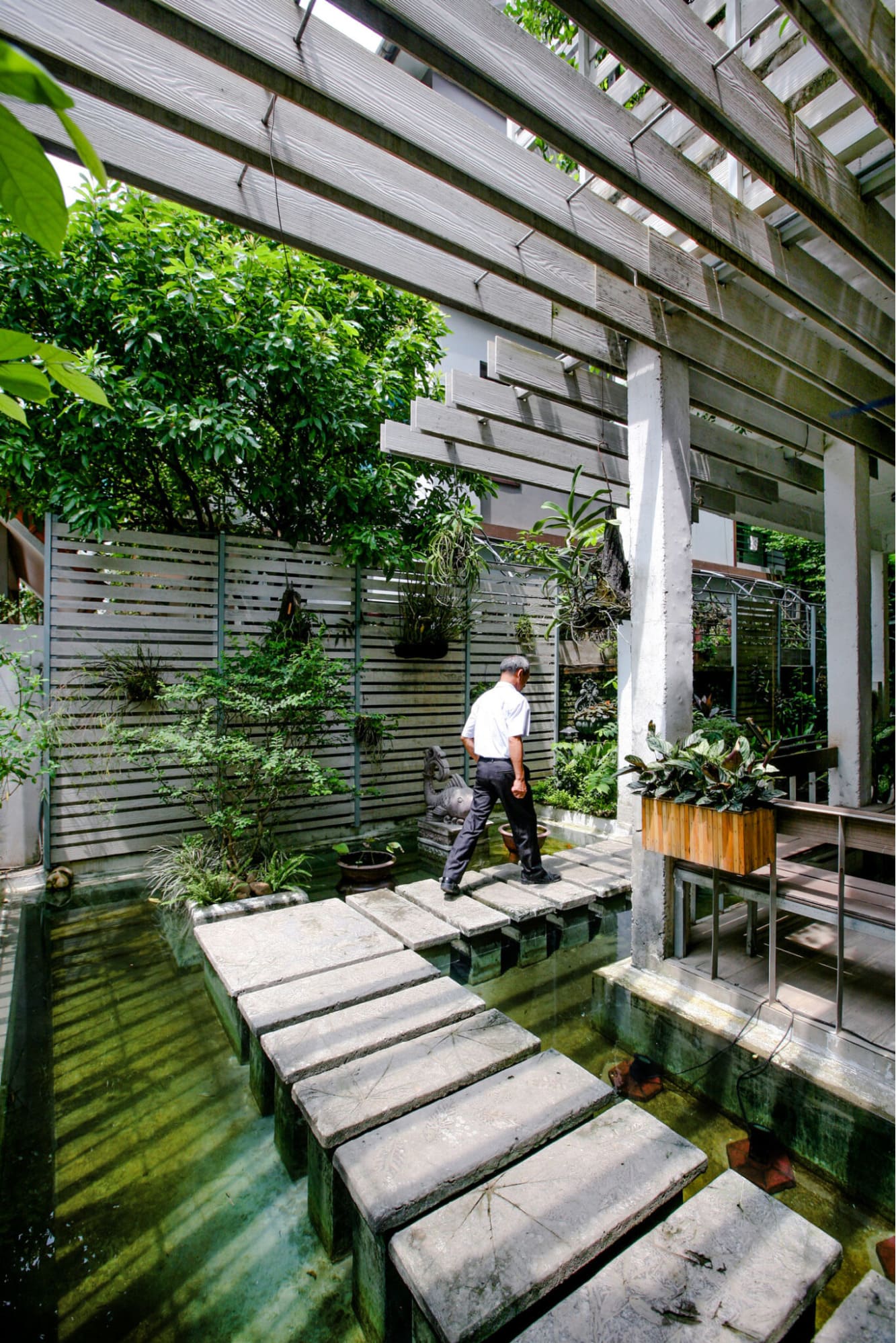 Lối vào qua mặt nước