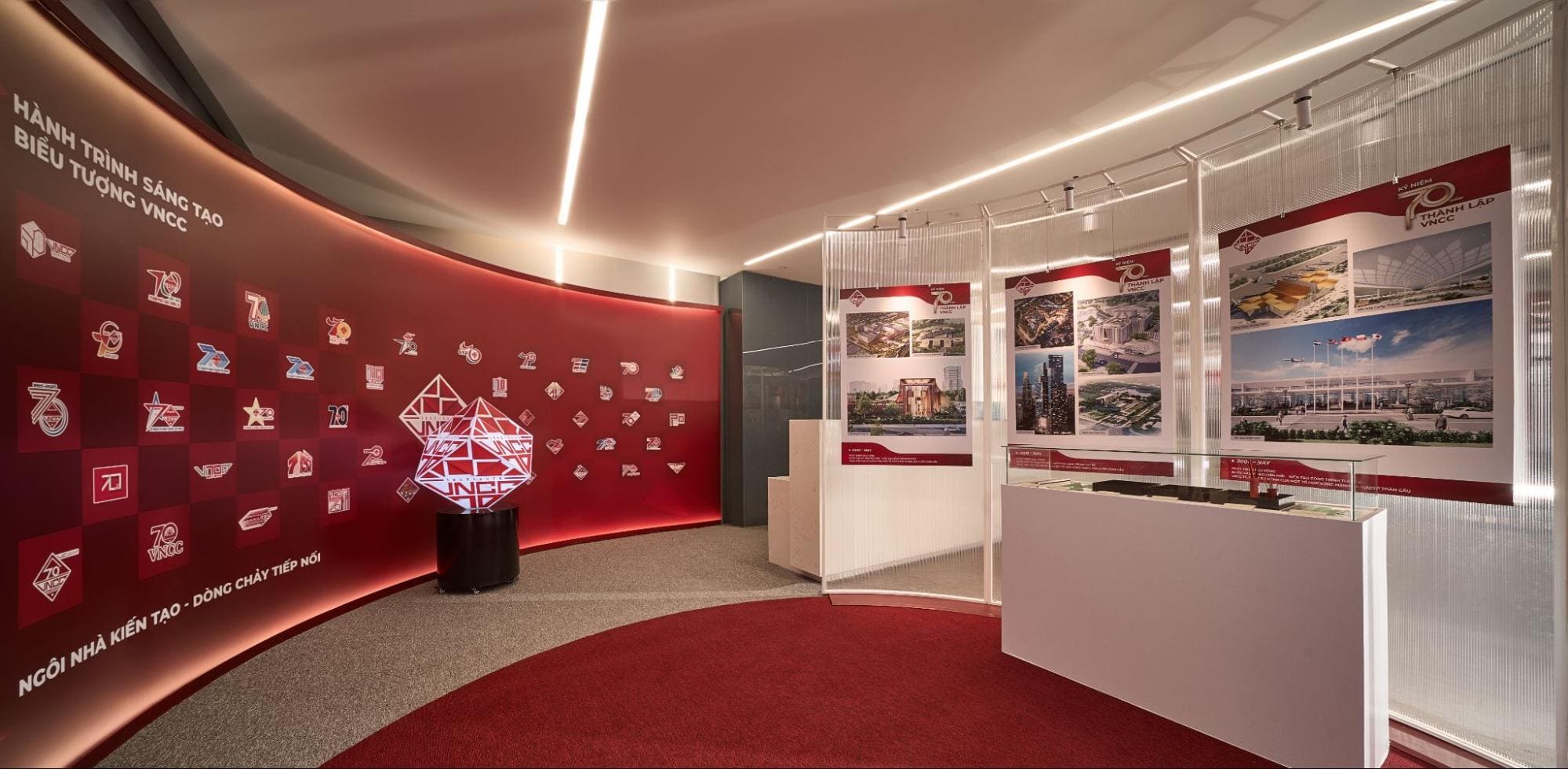 Trải nghiệm không gian triển lãm 70 năm VNCC “Dòng chảy tiếp nối”